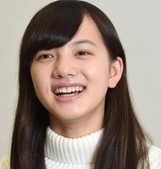 歯茎が気になる清原果那-1