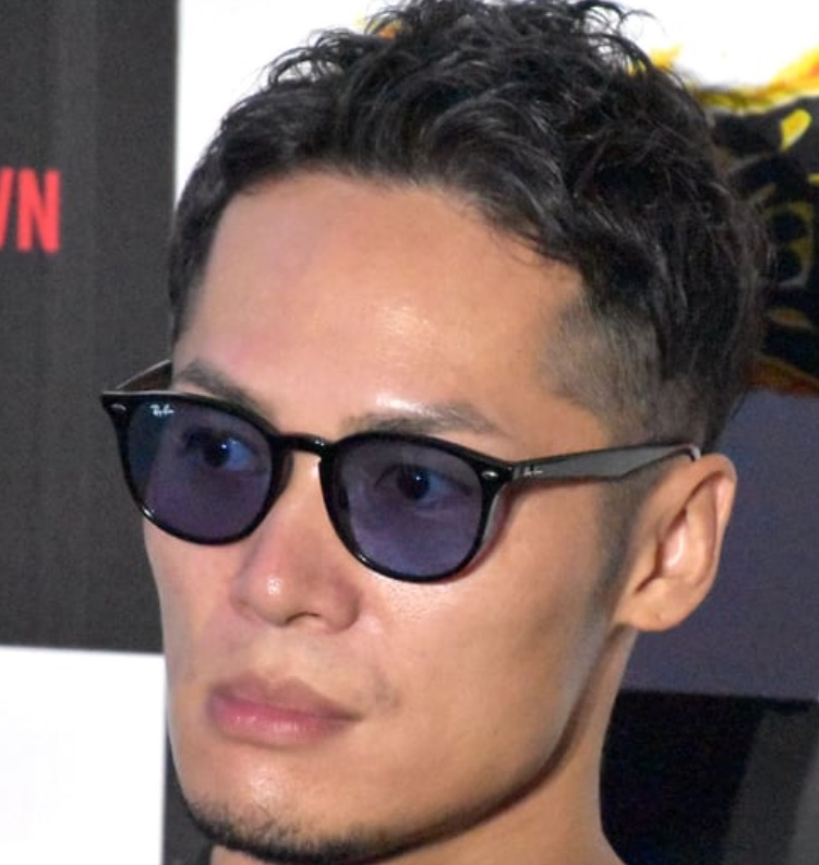かっこいいサングラス姿の飯田将成-3